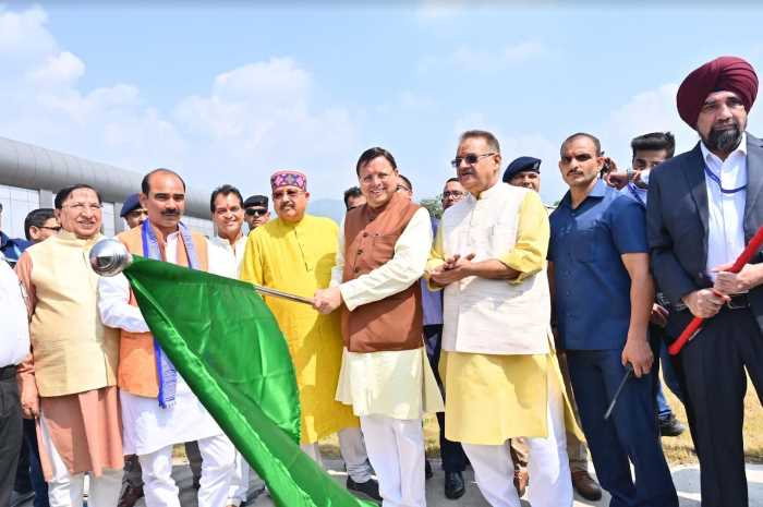 मुख्यमंत्री ने सहस्त्रधारा हेलीपोर्ट पर बने ’पैसेंजर्स टर्मिनल भवन’ का किया लोकार्पण