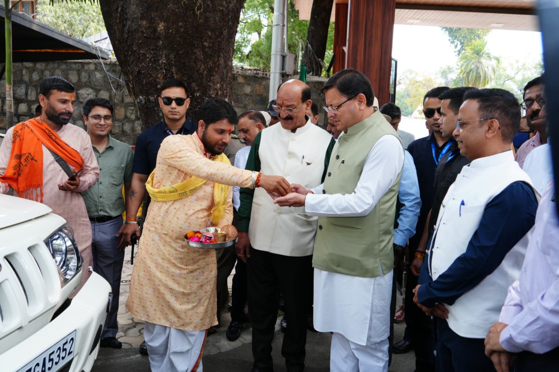 संवेदनशील वन क्षेत्रों में निगरानी बढ़ाकर वन अपराधों पर नियंत्रण को अधिक मजबूत करने में मदद मिलेगी: CM धामी